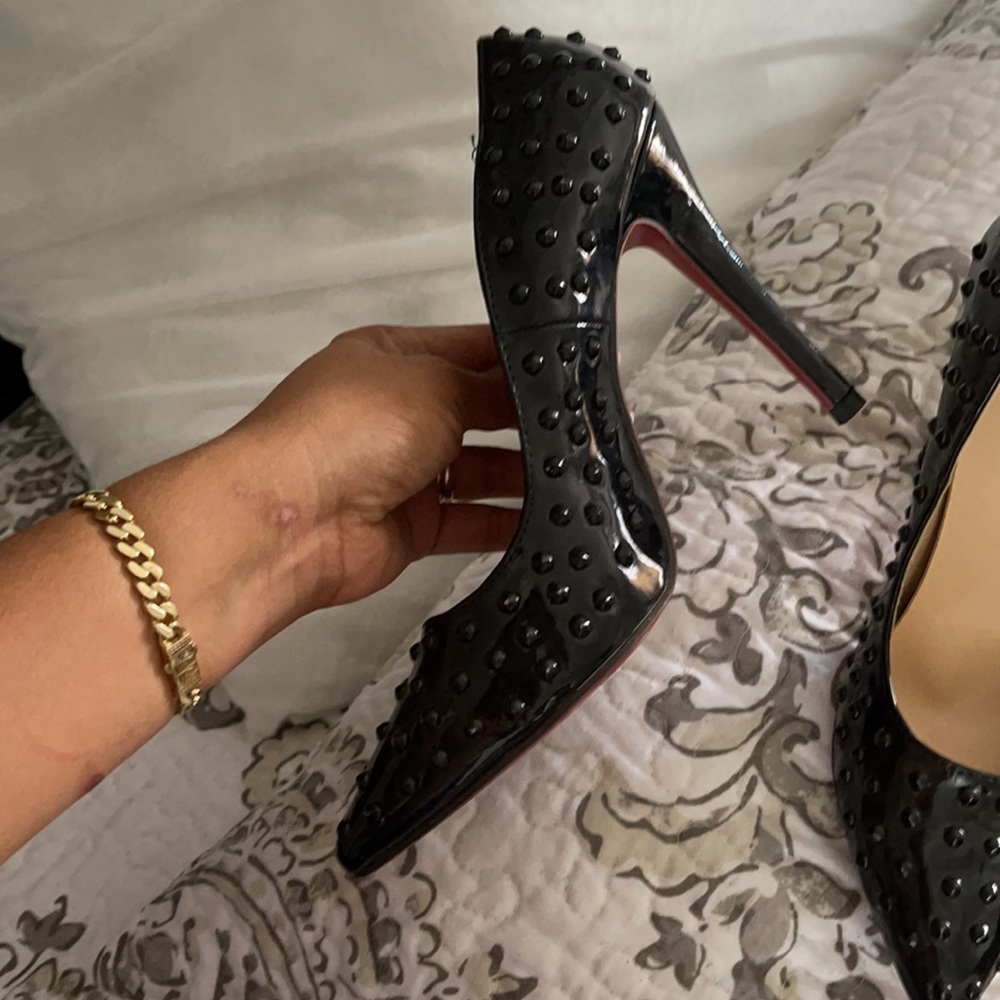 Pumps - Picture 3 of 6
